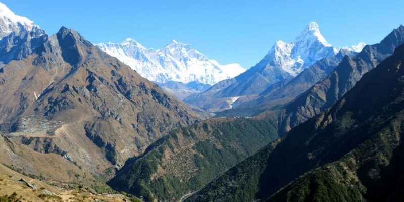 Zicht op Ama Dablam en Everest vanuit Everest View Point