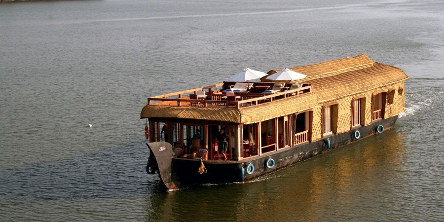 lotus houseboat kerala